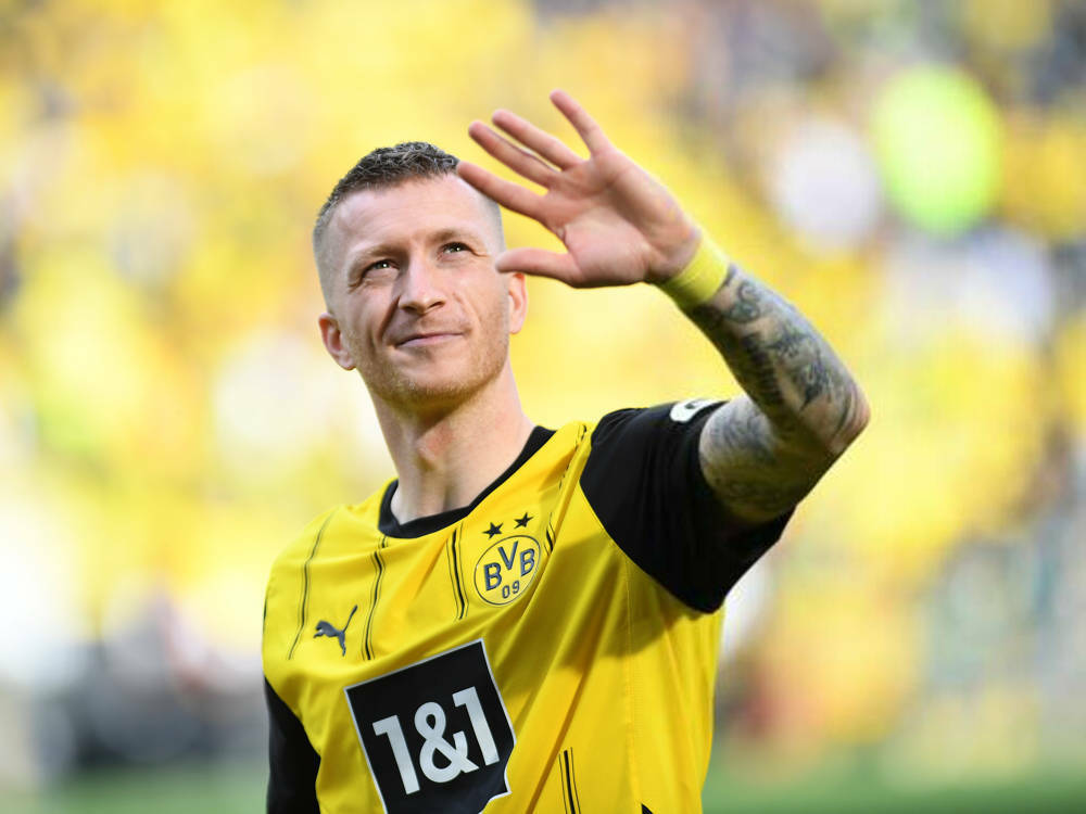 bvbfeatme's tweet photo. posso me arrepender de muita coisa nessa vida mas NUNCA vou me arrepender de torcer pra esse homem https://t.co/XljKLKdA8e