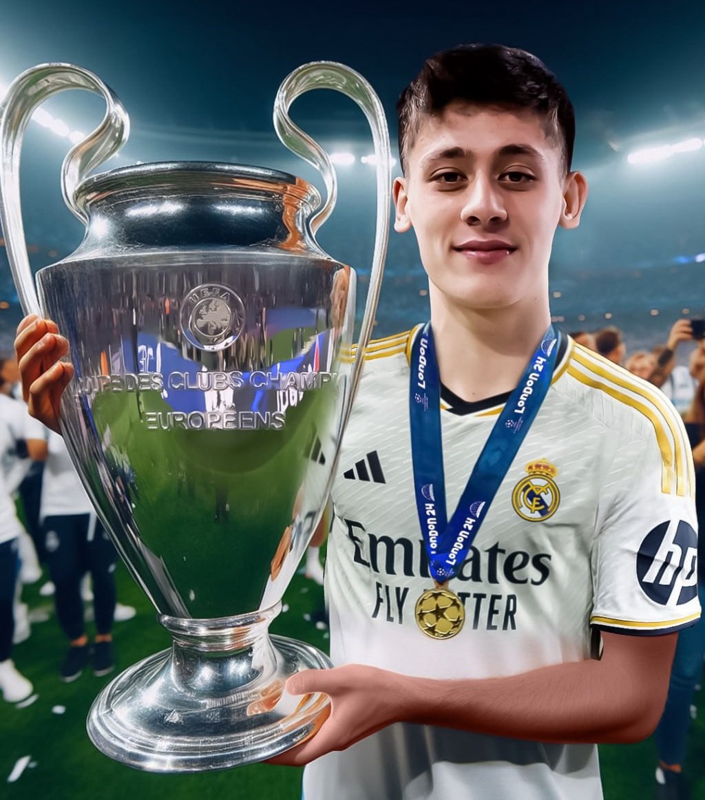 MurtiTV97's tweet photo. Milli Gururumuz Fenerbahçeimizin Göz Bebeği Arda Güler Şampiyonlar Ligi Kupasını Kazandı🏆
Tebrikler Arda Güler🇹🇷🇹🇷🇹🇷

#UEFAChampionsLeague #REALMADRİD #borussiadortmund #ardagüler #fenerbahçe #türkiye https://t.co/eLDblr9i2V