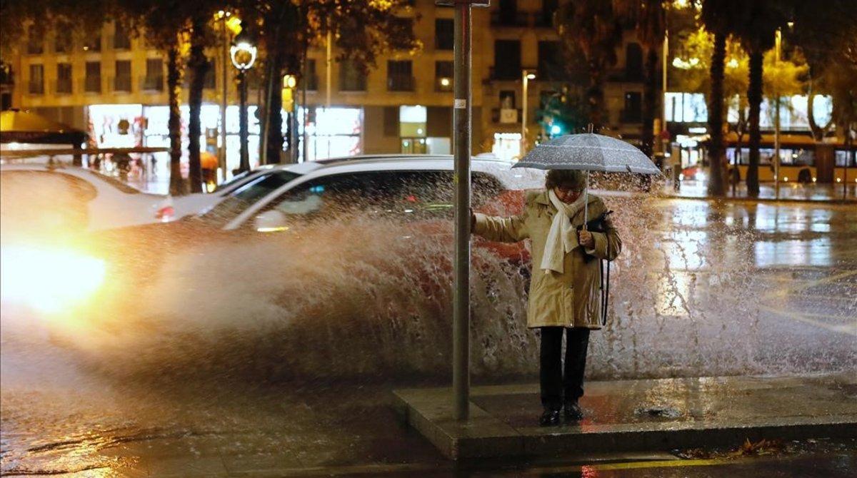 Llueve en Barcelona después de la ganar la Champions el Real Madrid otra vez. (Yo también lloro)