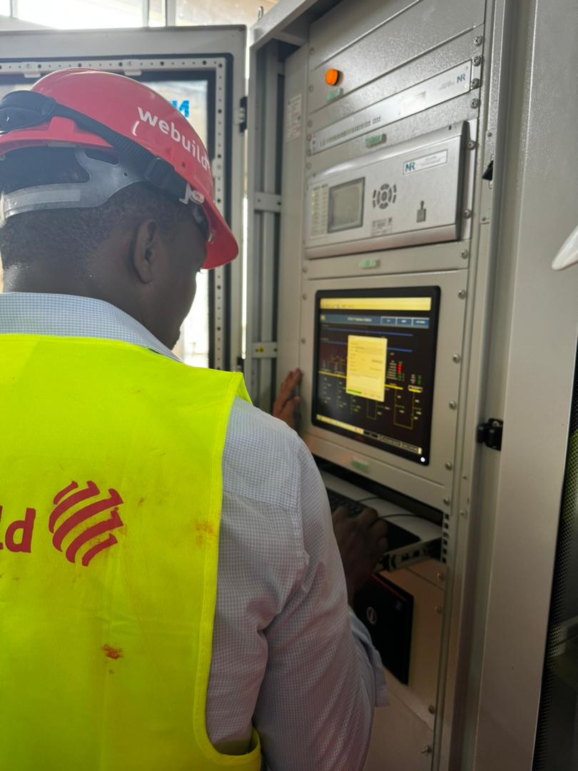 ebnonie's tweet photo. I spent this morning with DMOE-1, EDSA, and EGTC commissioning of a 40 MVA transformer at the King Tom Load Dispatch Center. This is a milestone in the expansion of EDSA's electricity evacuation capacity and will enable us to supply more power to Freetown. #WeWillDeliver https://t.co/XO89P7WXiG