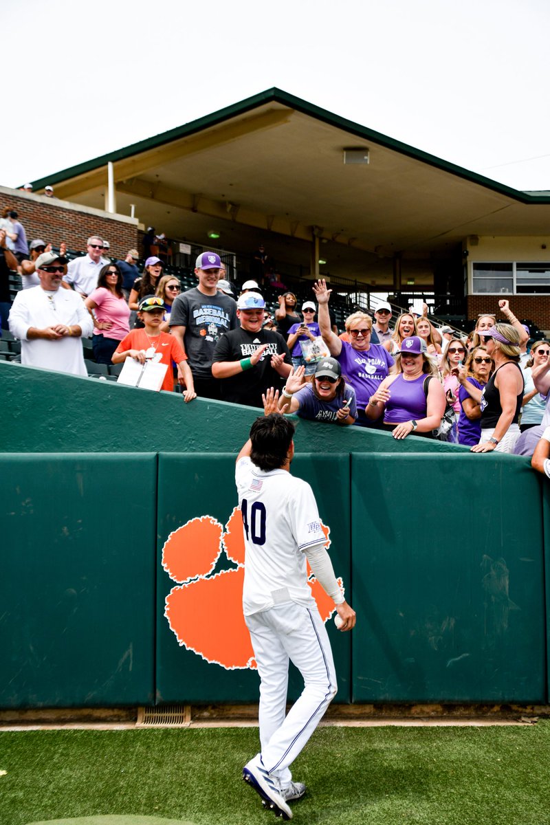 HPUBaseball's tweet photo. The High Point Hero

#GoHPU https://t.co/vvaDvvBacJ
