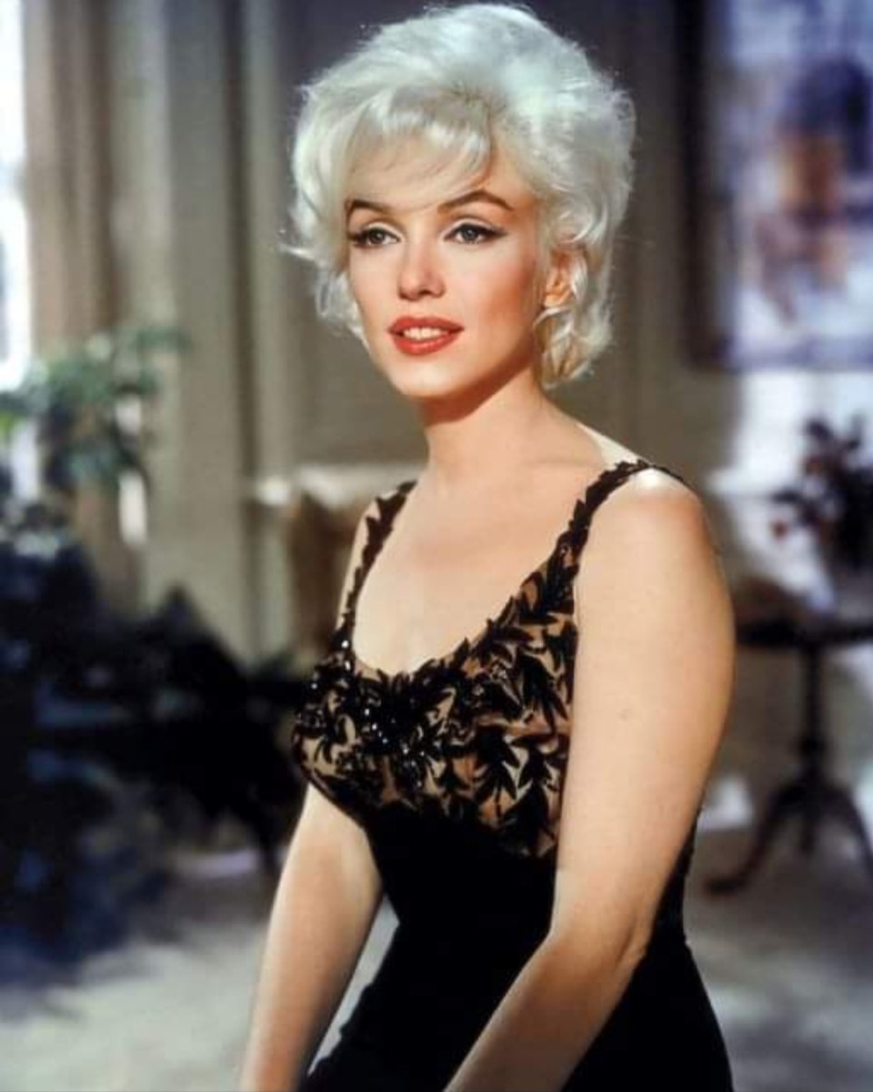 Happy Birthday to the timeless queen Marilyn Monroe. Forever dazzling us with her charm, wit, and beauty.
amzn.to/3wOLgxD