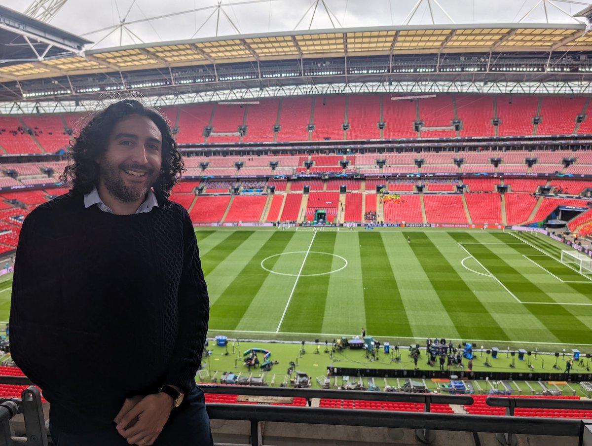 MarcLinguist's tweet photo. Super night at Wembley watching Real Madrid claim European glory yet again as a #FootballTranslator for @CFLanguages coupled with a family win in @ChampLeagueLMS! ๐ช๐ธ๐๐๏ธ https://t.co/KS8dRlWtj1