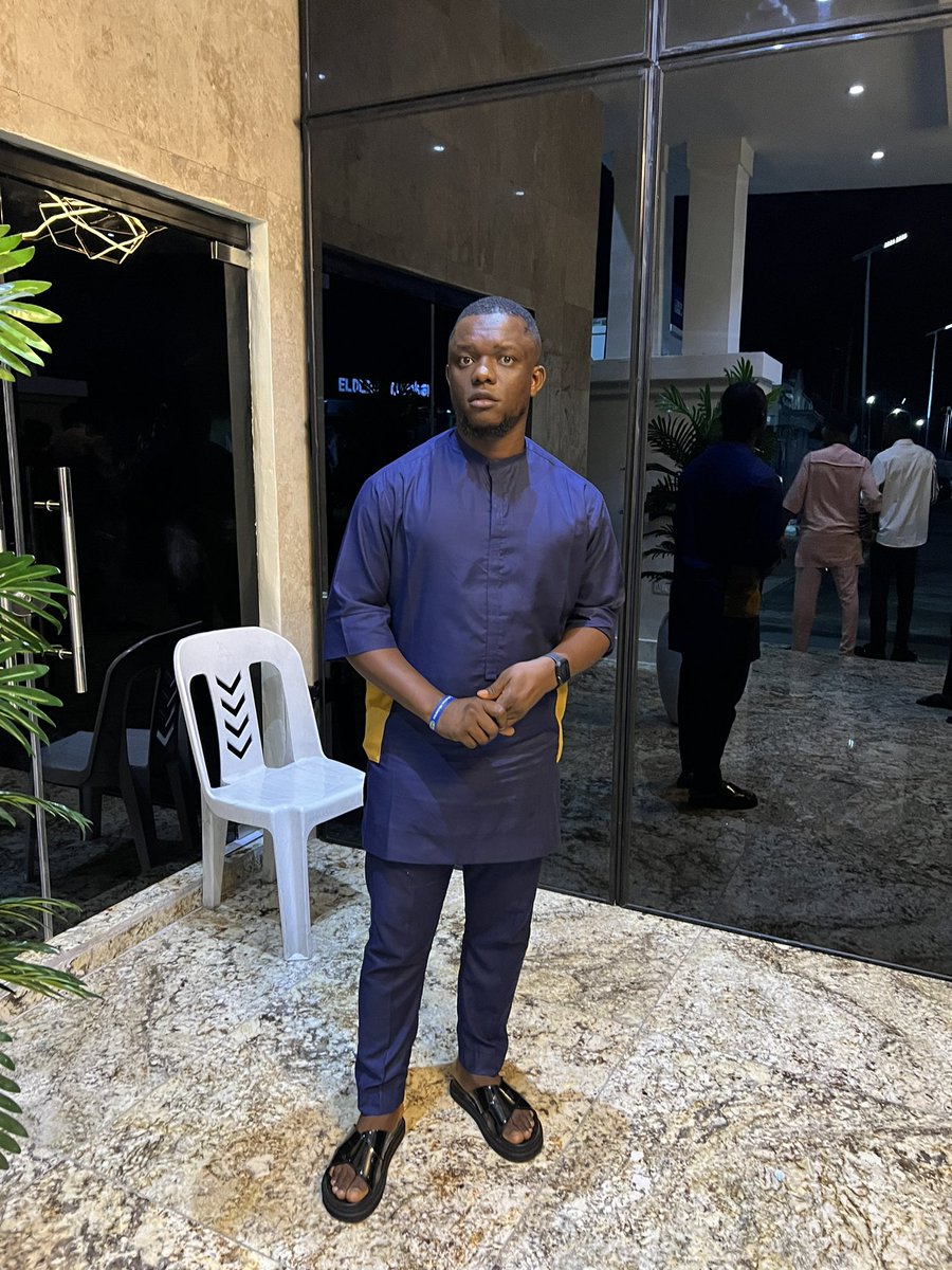 De_BigEdds's tweet photo. HAPPY NEW MONTH GUYS https://t.co/4FafDAgEY1