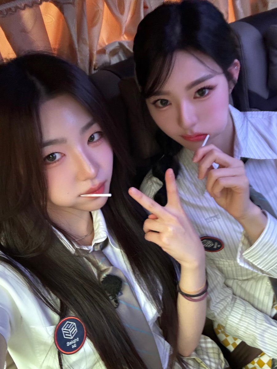 CUTEST stupid cheese 🐈 + 🐈‍⬛ ??? 몰라 그냥 귀여워