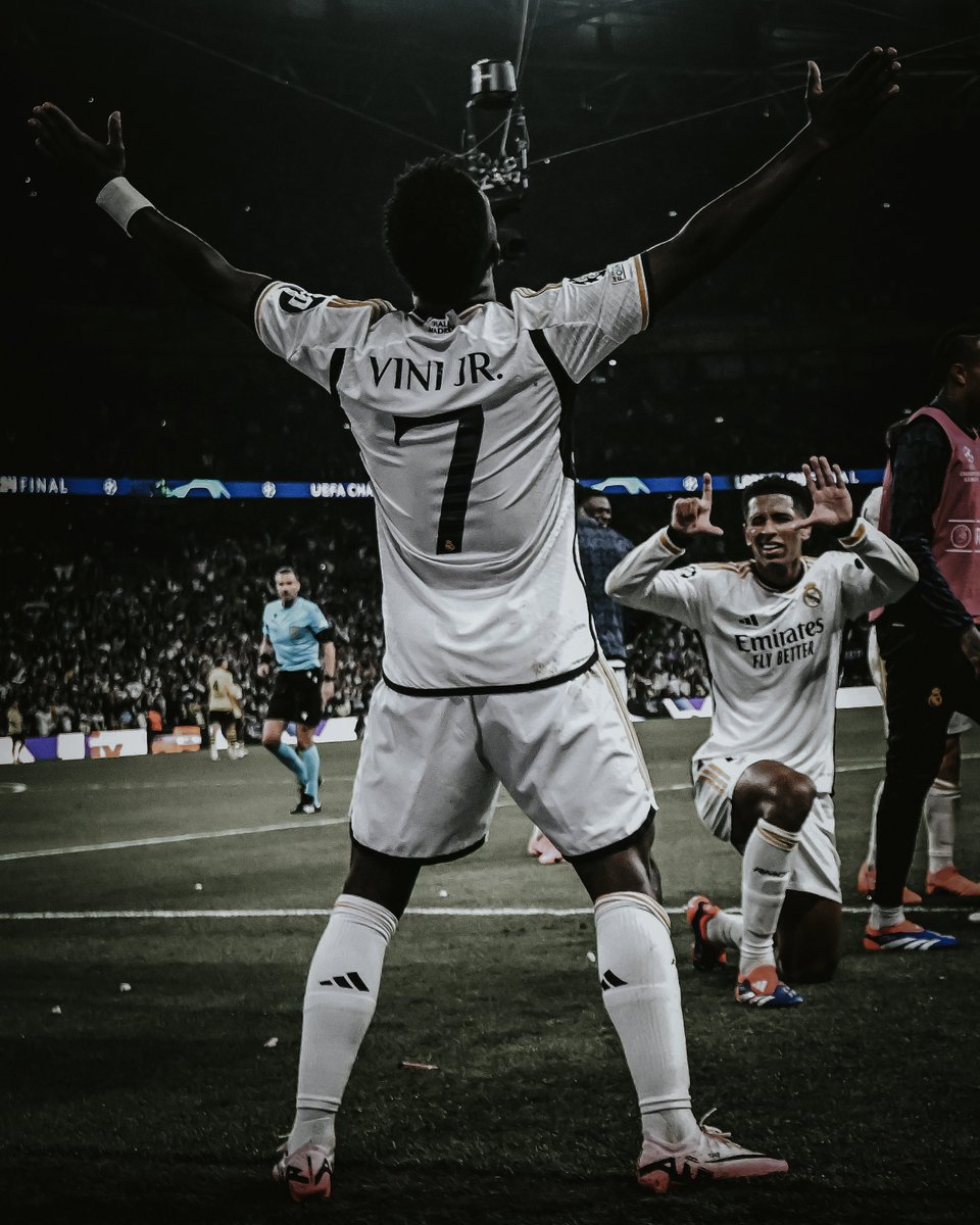 milysparty's tweet photo. be humble? no, we are kings of the champions league. https://t.co/EATXUGiS3V