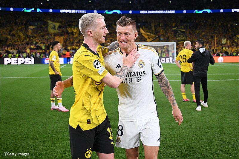 SoccerKingJP's tweet photo. 🇩🇪レジェンド💐

CL決勝を最後にクラブを離れるトニ・クロースとマルコ・ロイス🤝

#UCLfinal

📷Getty Images https://t.co/ZHIHP9TGaA