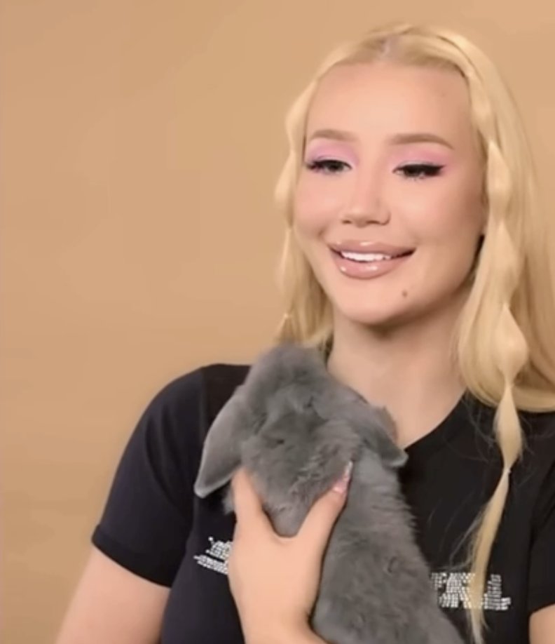 _Web3Money's tweet photo. @IGGYAZALEA Hi @IGGYAZALEA do you have a picture of this cute little bunny pls? thanks! https://t.co/XLAKj9kkxZ