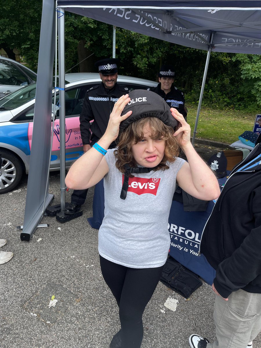 CascadeCharlton's tweet photo. Shakira at SENDfest today #sendfest #InclusionMatters #enablenotlabel https://t.co/ArR0EATznc