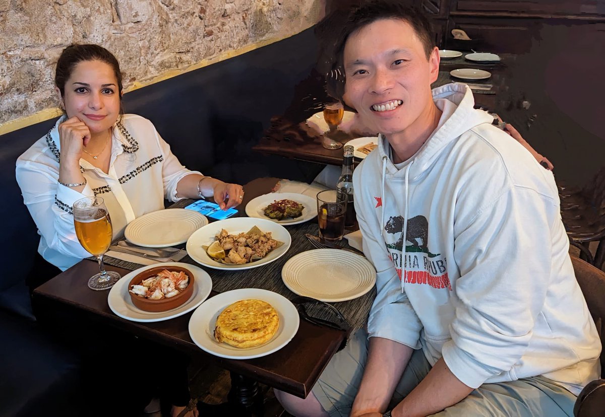 MahshidLab's tweet photo. Great time in Barcelona with my friend and colleague @shihlab at #SLASEurope2024 
Thanks Steve for the invitation! Until next time! https://t.co/ahaiiXicn6