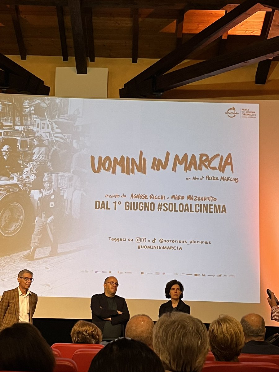 Il lavoro. La dignità del lavoro. Le lotte per  il lavoro. Il diritto costituzionale al lavoro. Nel bel docufilm di <a href="/PeterMarcias/">Peter Marcias</a> c’è tutto questo. Ed è da vedere perché descrive gli uomini e le donne di ieri ma parla alle donne e agli uomini di oggi.