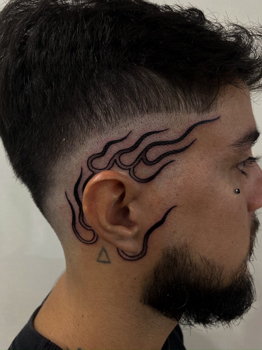 seco___________'s tweet photo. Agenda de Julho 
2 - 12 SP no Oráculo Tattoo 
12 - 18 BH no Estúdio Fogo 
18 - 28 RJ https://t.co/QynsQYjqM1