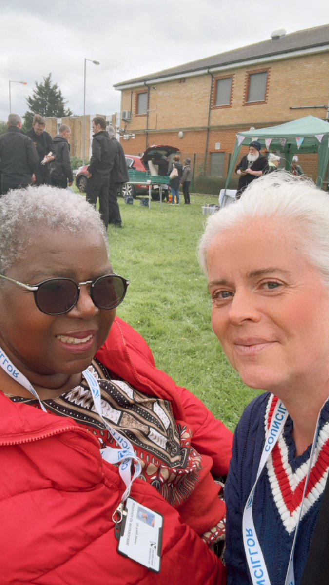 sachabroxbourne's tweet photo. Goffs Oak Community Day. Lots of fun and so lovely to see the community out and enjoying themselves. https://t.co/jlB9dfnmgE
