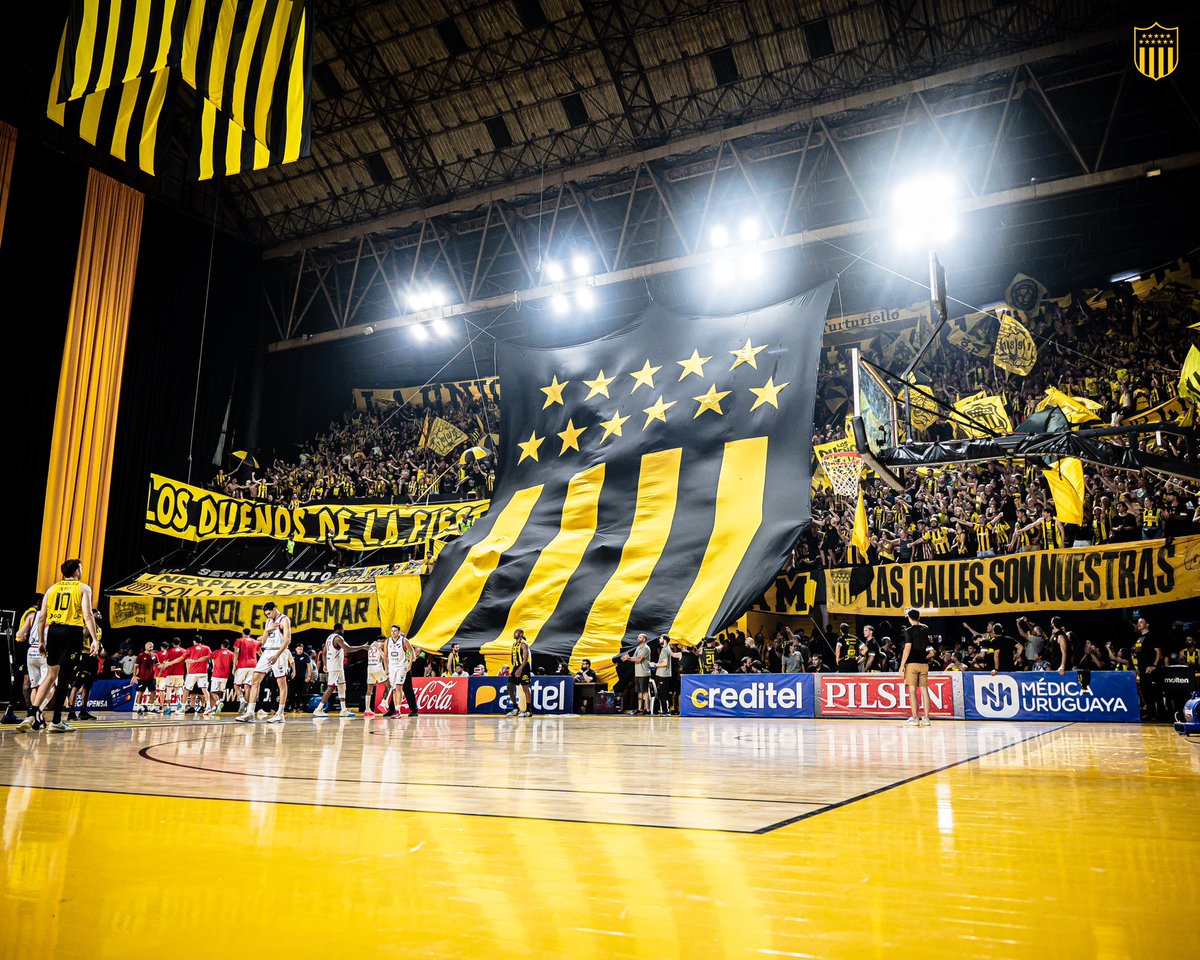 Tarde de Centenario y noche de Palacio en el arranque de las finales.

PEÑAROL TODO EL AÑO Y A CADA RATO! ⚽🏀🟡⚫