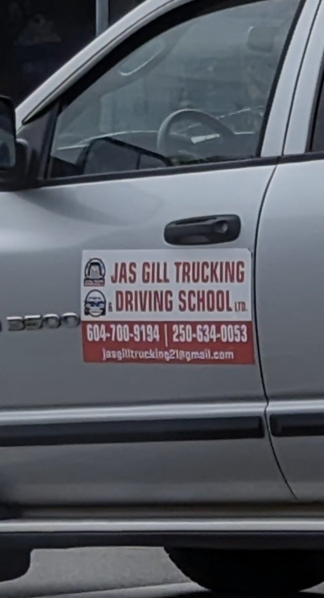 SocMedGirlyyj's tweet photo. As the driver pulled out of a parking lot, he had a mobile to his left ear, talking away.
Although he did stop at the stop sign, I don't wonder at some of the crashes on BC roads, if this is what instructors do. Wow. π¬π€¦πΌββοΈ #CVSE @icbc https://t.co/co33JRQI37