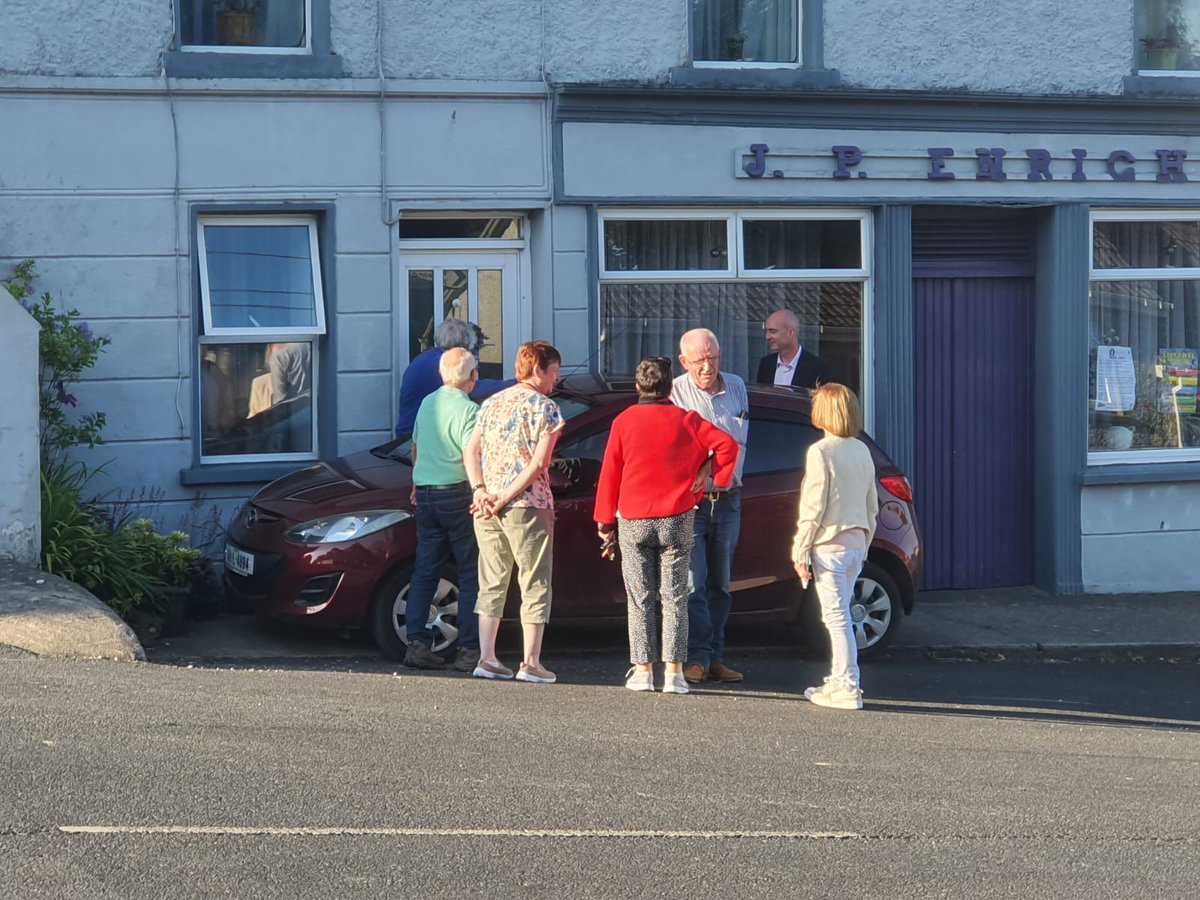 DanielButlerFG's tweet photo. Up next was Ballyhahill. Great to meet so many on a sunny day.
#ButlerForMayor #LimerickMayor https://t.co/OBpz0LtTnz