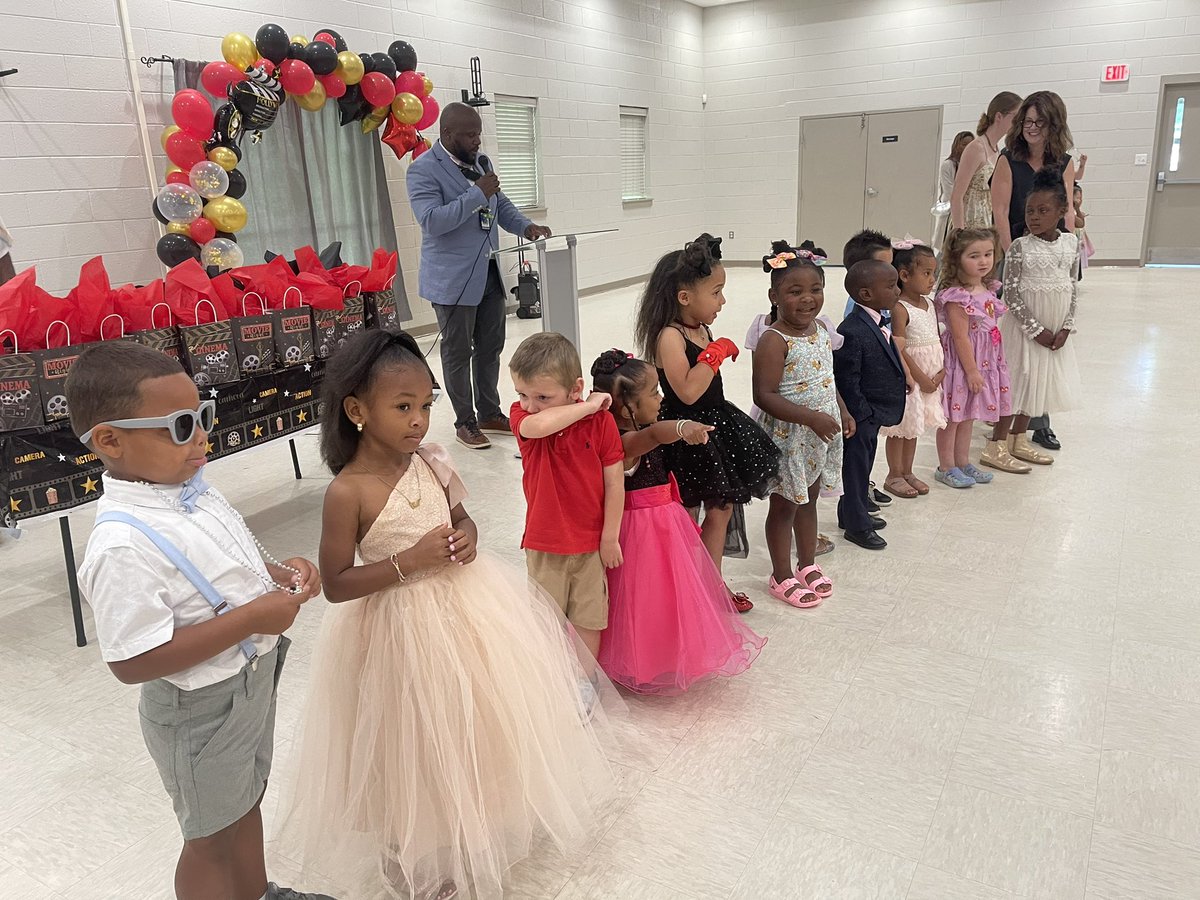 TigersCCES's tweet photo. PreK Moving Up Ceremony! https://t.co/AeOQogchHM