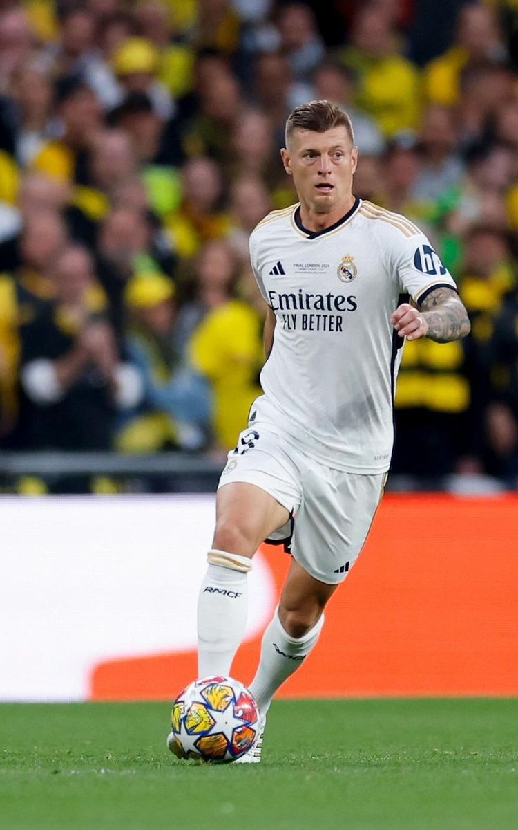 ARKAPATRA5's tweet photo. A por la 15 🤫
Vamoss 🔥
We win this for Real Madrid, for #Nacho , for #Kroos for #Modrich
Well Done #Carvajal , #vinicious
#HalaMadrid
Retweet 🔁 for #Realmadrid
Like ❤ for Toni Kroos and our #galacticos
#RMABVB #DORRMA #UCLfinal
#felizdiadelniño #halamadridynadamás 💪🏻 https://t.co/2kzMBReMKf