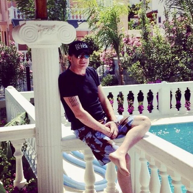 besirgeyik's tweet image. 11 sene ile artırıyorum :)))
#şortchallenge