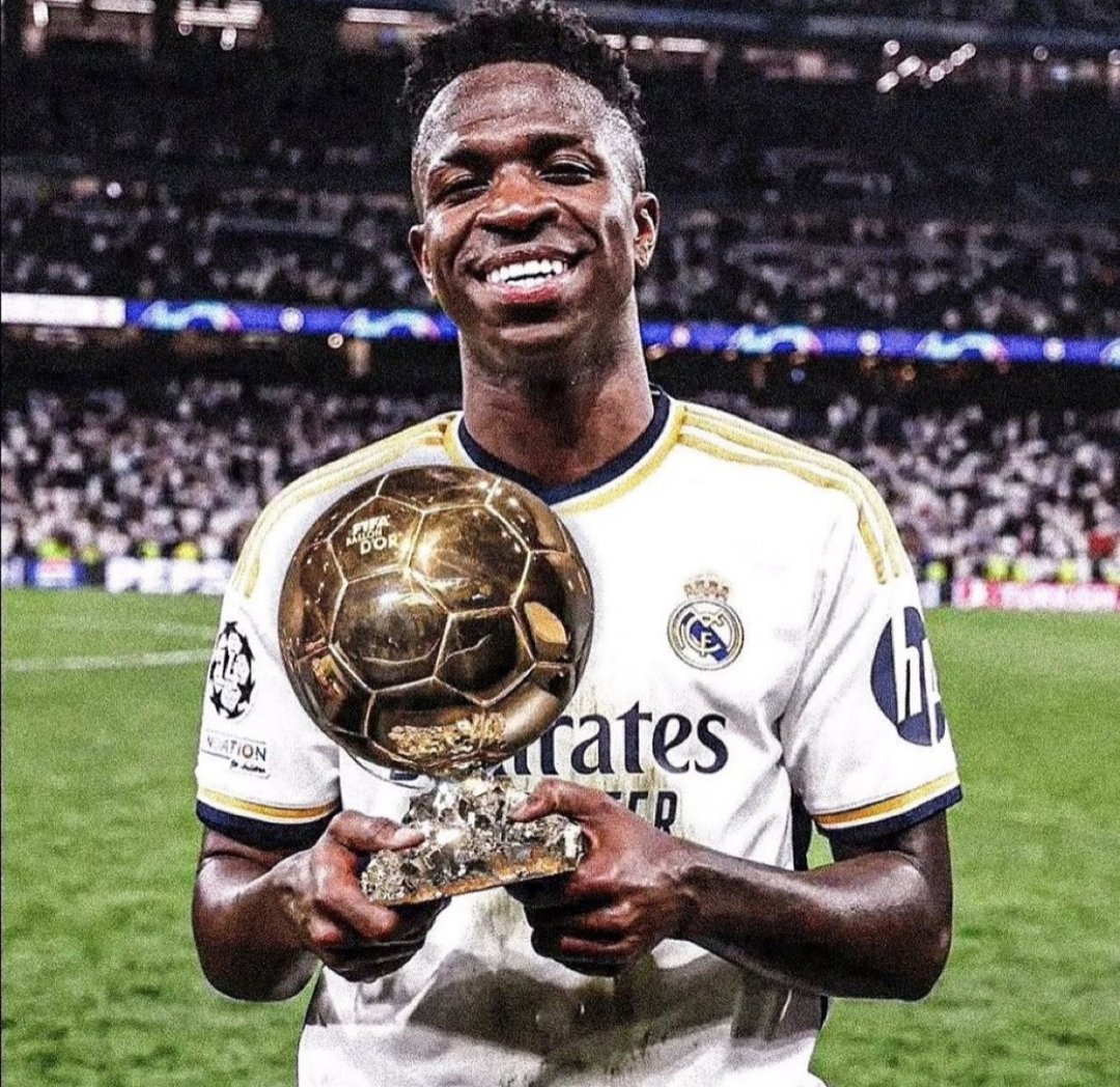 lafmattos's tweet photo. O Brasil do FUTEBOL 
é 
PRETO 
e 
tem 
CONSCIÊNCIA DE CLASSE!

#vinyjr #HalaMadrid https://t.co/2rYUD5rnoJ