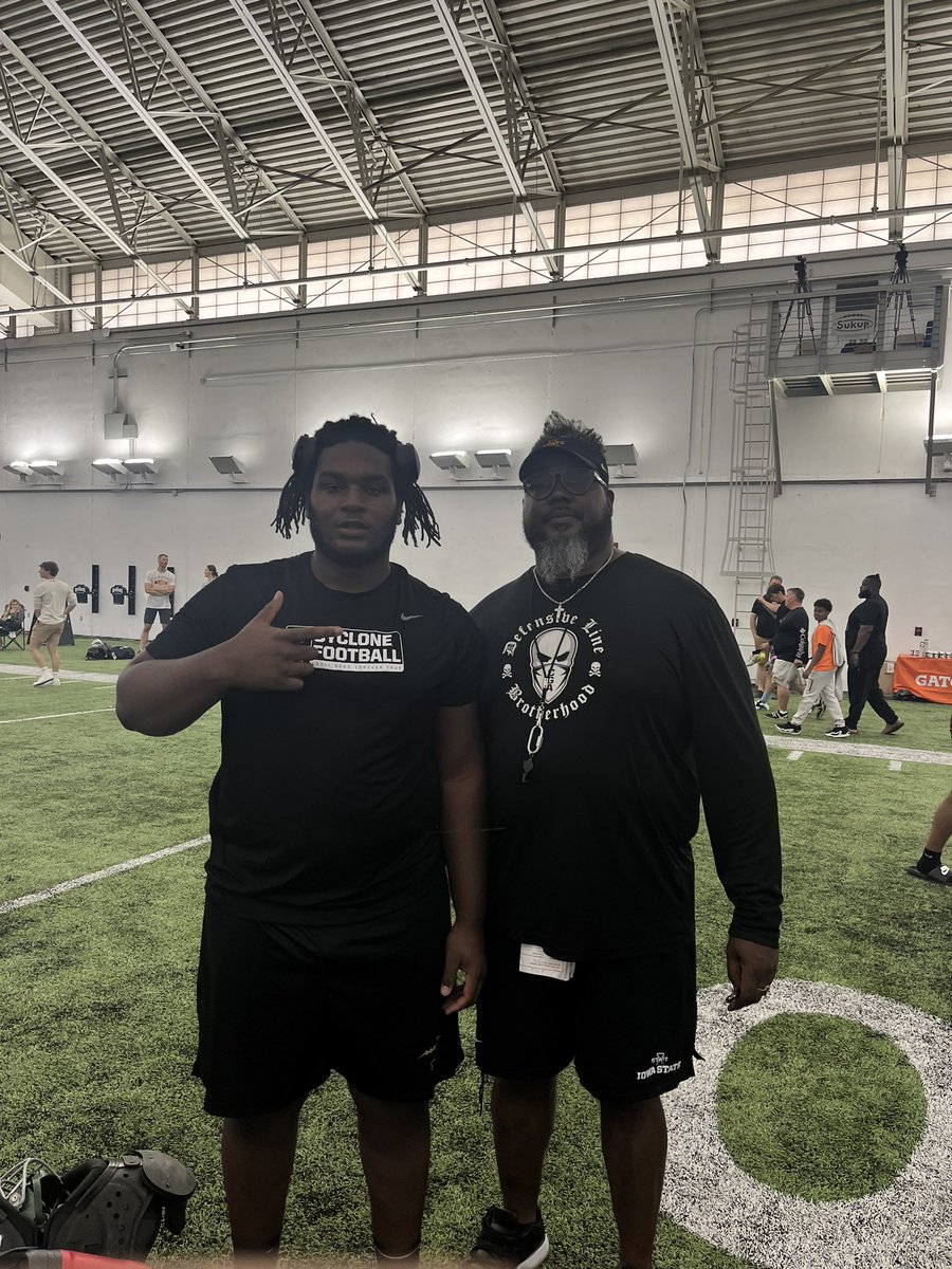 Vonte (@simmsvonte) on Twitter photo Huge thanks to <a href="/CycloneFB/">Iowa State Football</a> for having me out at their big man camp today I look forward to hopefully making it out to a game this fall! <a href="/ISUMattCampbell/">Matt Campbell</a> <a href="/CoachRasheed/">Eli Rasheed</a> <a href="/RyanClanton/">Ryan Clanton</a> <a href="/LHSIrishFB/">Northside Football</a> Huge thanks to <a href="/CycloneFB/">Iowa State Football</a> for having me out at their big man camp today I look forward to hopefully making it out to a game this fall! <a href="/ISUMattCampbell/">Matt Campbell</a> <a href="/CoachRasheed/">Eli Rasheed</a> <a href="/RyanClanton/">Ryan Clanton</a> <a href="/LHSIrishFB/">Northside Football</a>