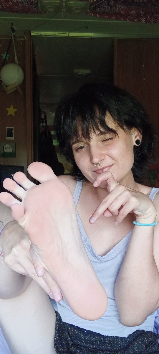 findomdarlin's tweet photo. Silent senders ♡🥰

Findom Finsub Human ATM cash cow drain wallet goddess Dominatrix Feet Foot Fetish Kink Spit Spitting Seller Buyer Content nsfw nsfwtwt paypig https://t.co/7mjk7eEHZ0