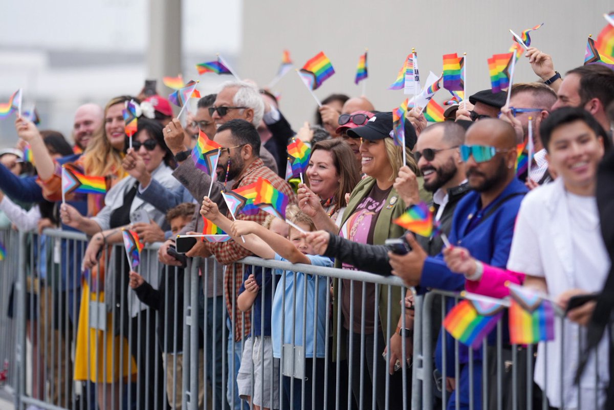 VP46Archive's tweet photo. I joined members of the LGBTQI+ community, advocates, and allies in Los Angeles to kick off Pride Month.

Together, we are fighting for the freedom to be who you are and love who you love, openly and with pride. https://t.co/s8n3YhxZF0