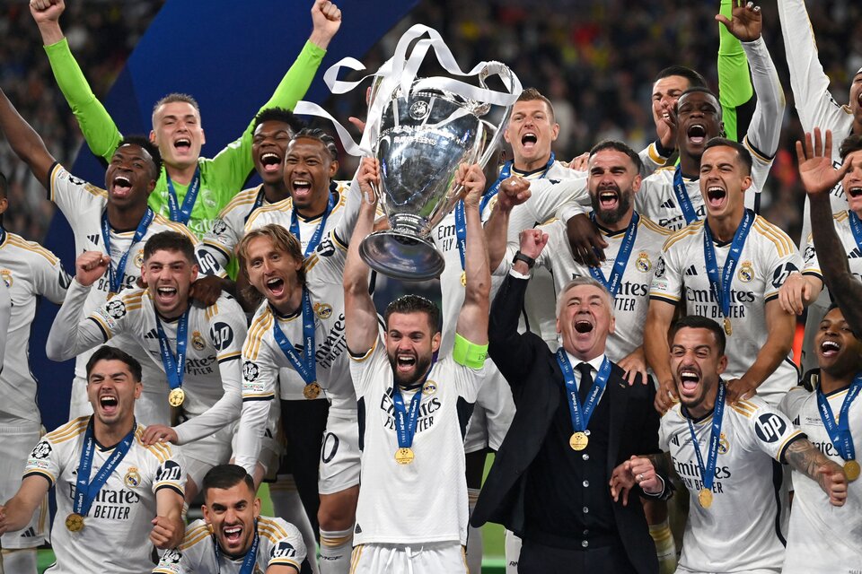 NMirandaPerez's tweet photo. Con goles de Dani Carvajal y de Vinicius Junior, gracias a Dios, el Real Madrid ganó su champions número 15. Las últimas seis copas las obtuvo en 2014, 2016, 2017, 2018, 2022 y 2024 https://t.co/EFjeXFqpzq