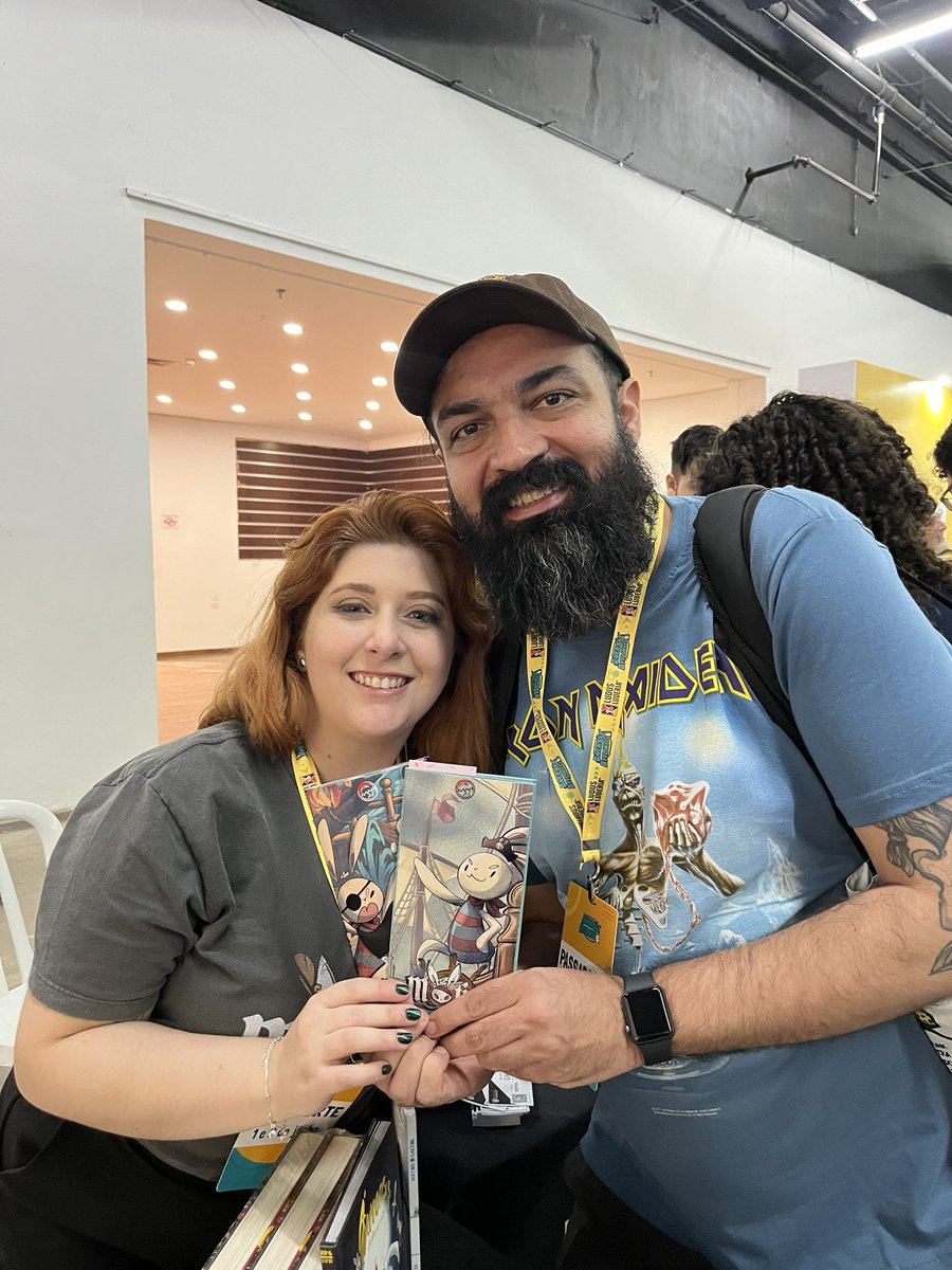 #DOFF2024 Dia 1:
<a href="/Contiota/">Conti Escrevendo Justice League RPG</a>  e <a href="/himuraleonardo/">Himura Caçando Sacis no Catarse 🌪</a> na <a href="/IndieVisivelP/">IndieVisivel Press 🔞</a> 
<a href="/ramon_mineiro/">Ramon Mineiro</a> 
<a href="/RetroPunkGD/">RetroPunk GD</a>
<a href="/pausaparaumcafe/">Anna Schermak | Pausa Para um Café ☕</a> lançando Motim na <a href="/SecularGames/">Secular Games - Estamos no Bsky</a>