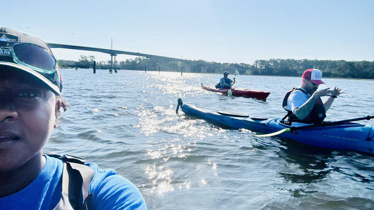 armyARCP's tweet image. Soldiers, staff and Cadre at the #FtStewart SRU had a #kayaking #AdaptiveReconditioning Trip. They engaged in relaxing activities to improve their mental well-being and to increase camaraderie and hobby facilitation.

“Never Leave the Fallen, #IronGuardians.”

#ARCP #MentalHealth