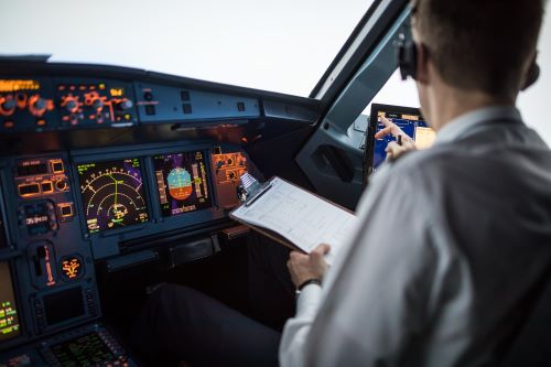 Some #decarbonization options for global #aviation:

✈️Technological improvements to the #aircraft system.
✈️Improvements to airline, air traffic management, &amp; ground operations.
✈️Sustainable aviation fuels.

Read the report: wrld.bg/V7SY50R3v24