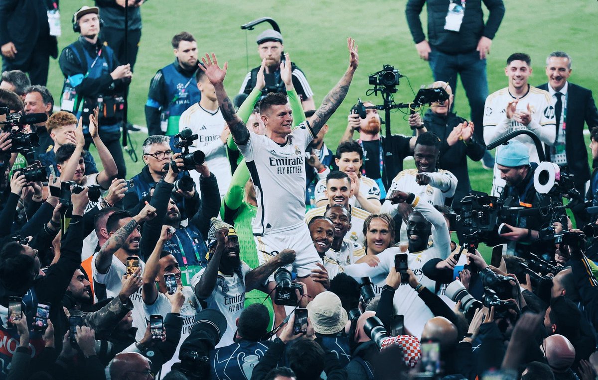 Madrid Xtra (@madridxtra) on Twitter photo The perfect goodbye. 🤍 The perfect goodbye. 🤍