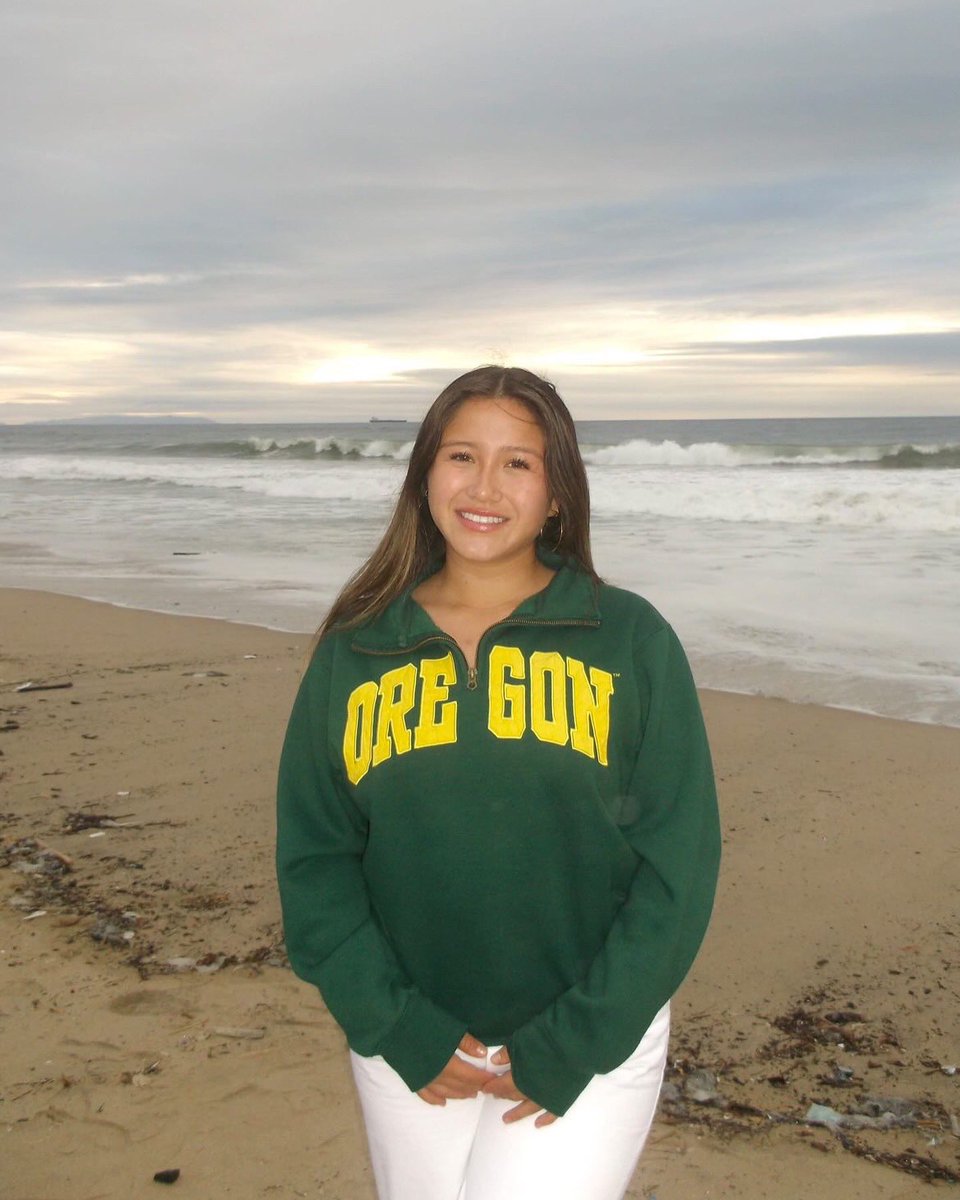 uoregon's tweet image. It’s a great day to be #OregonBound.💚💛

Happy #DecisionDay to our newest Ducks!