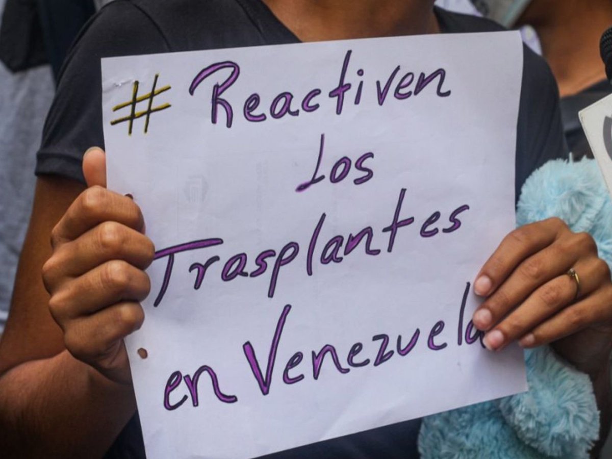 preparafamilia's tweet photo. Muchas cosas han cambiado en el mundo en los últimos 7 años: vivimos una pandemia, el inicio de dos guerras y la expansión de la Inteligencia Artificial.

🧵Pero para muchos pacientes de Venezuela, nada ha cambiado en 7 años: todavía siguen suspendidos los trasplantes 👇 https://t.co/tzNsDl2EqO