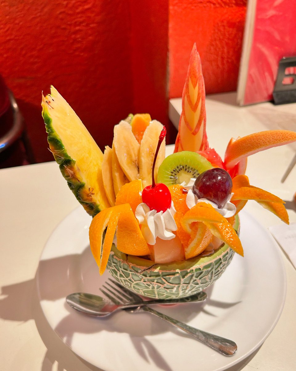 KPP_JL061's tweet photo. 【東京都】#大田区
#蒲田 #喫茶チェリー
>> #プリンアラモード 🍮
・ ☕️+🍮= 1,000円
#安過ぎるのでは❓
#国鉄蒲田駅近く 🤭
#puddingalamode
#cafa
#kpp
#ローカル線でカフェめぐり https://t.co/FQKGAtMbfg