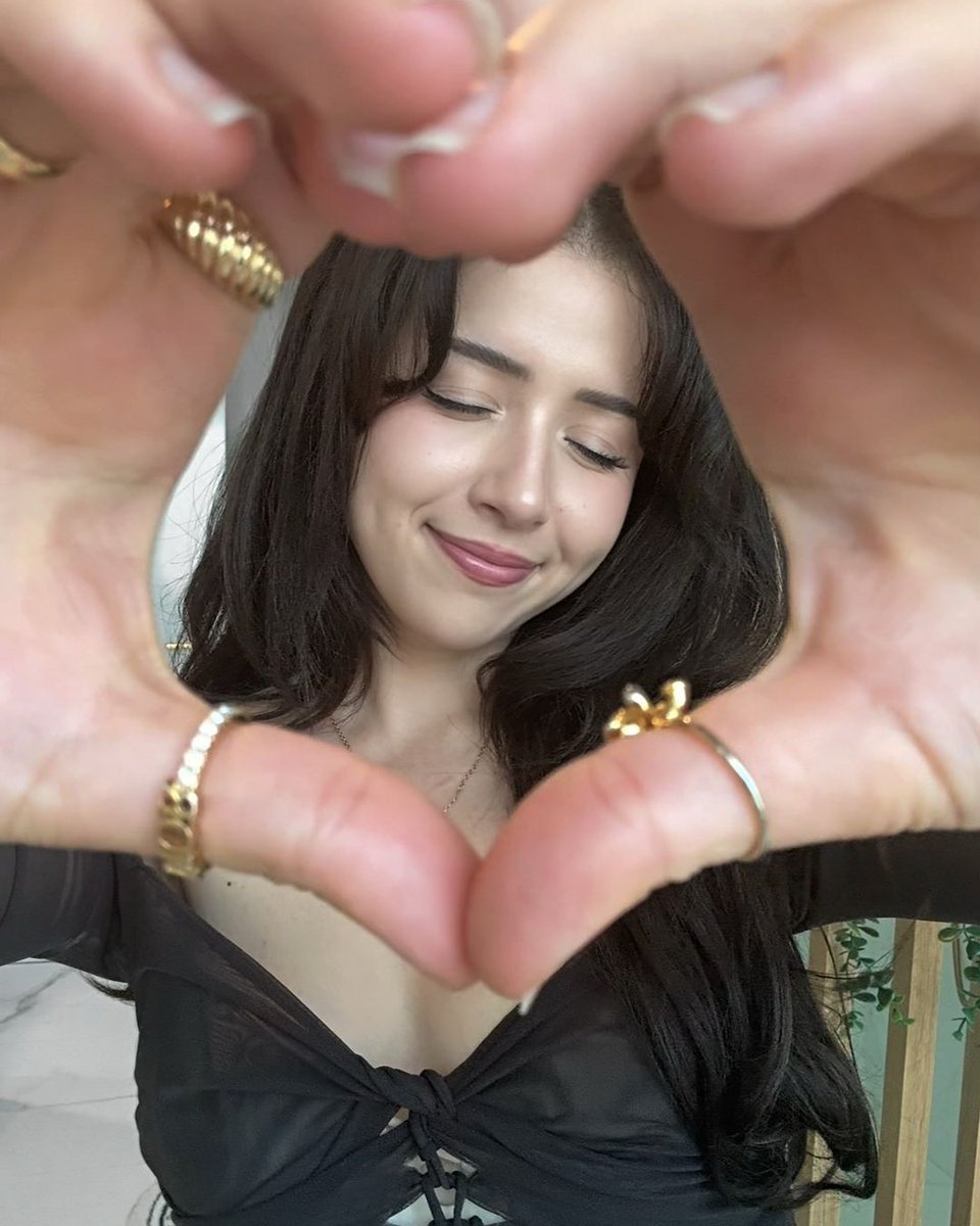 𝘕𝘰𝘵 @𝘗𝘰𝘬𝘪𝘮𝘢𝘯𝘦𝘭𝘰𝘭. tweet media