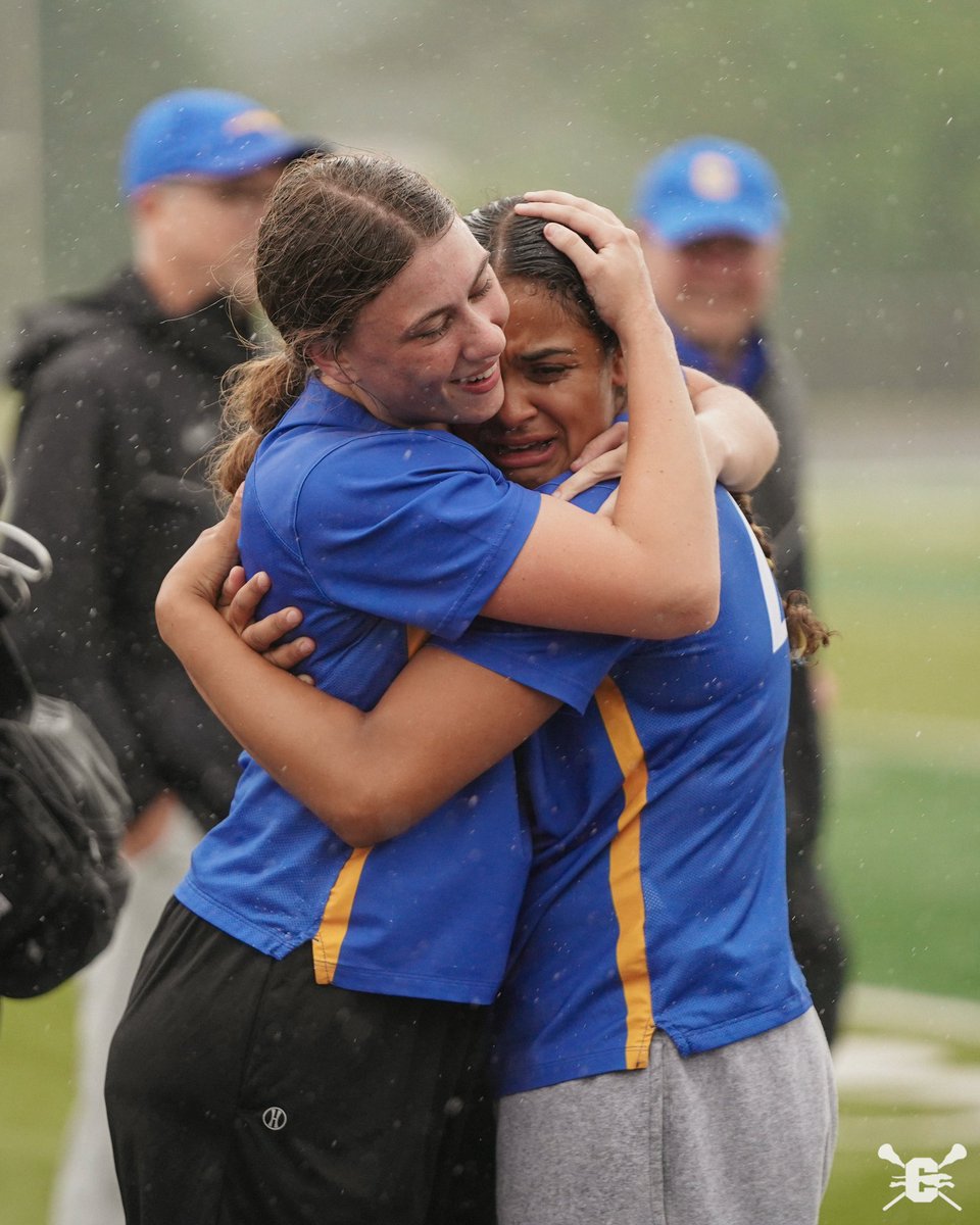 carmelgirlsLAX's tweet photo. True Emotions.

#leaveitall https://t.co/hCN5X51JTI