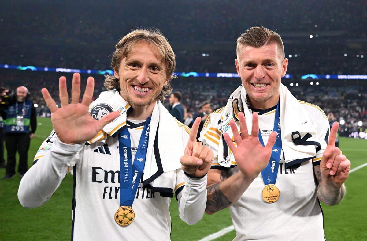 m7sur's tweet photo. الخامسة عشر 15💜
ريال مدريد ولا شي آخر🤍👑
Hala Madrid! Y nada más

#هلا_مدريد #أبطال_أوروبا #championsleague #halamadridynadamás https://t.co/2CoyS0c34Y