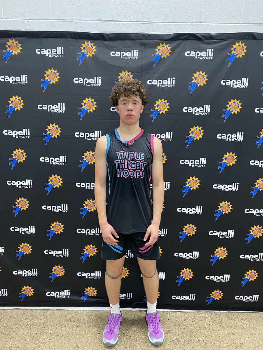 #BIGSHOTS #PhillyJam 

16U 

3Di - 53
#0 Amir Morton- 26 points 

Triple Threat - 52
#8 Connor Lee- 31 points 

<a href="/BigShotsGlobal/">BIG SH🏀TS</a>