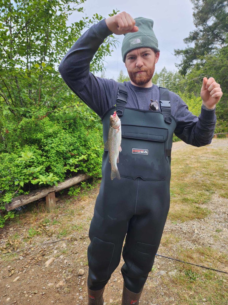 chunqe_'s tweet photo. If ya need me, I’ll be fishin 🎣 https://t.co/5tb3a92qXB
