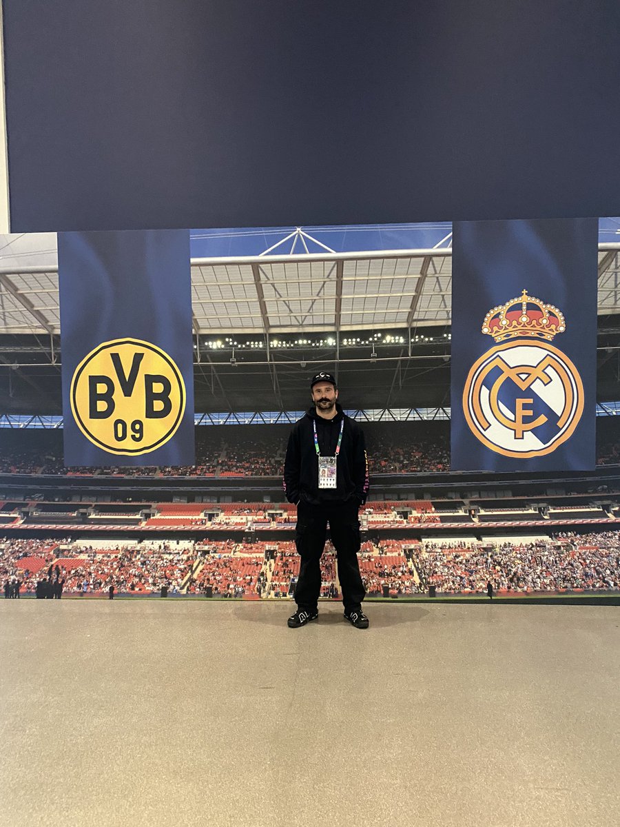 Lee Burgess tweet media