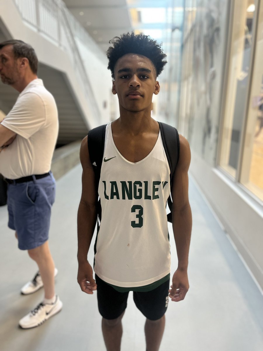 Mark stafford is a strong ball handler, good a creating fouls. has good IQ can create his own shot and is a great solid defender on the perimeter. Overall he is dominant player who impacts the game on both sides.