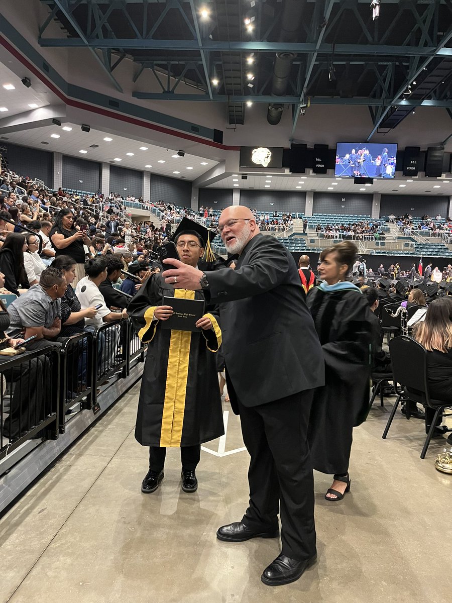 DrTLSha's tweet photo. @TEXASJROD93 I loved your energy sir!!!! Your connections with the students was so evident! Thank you for your service to @AliefISD https://t.co/dMgGtgrTfa