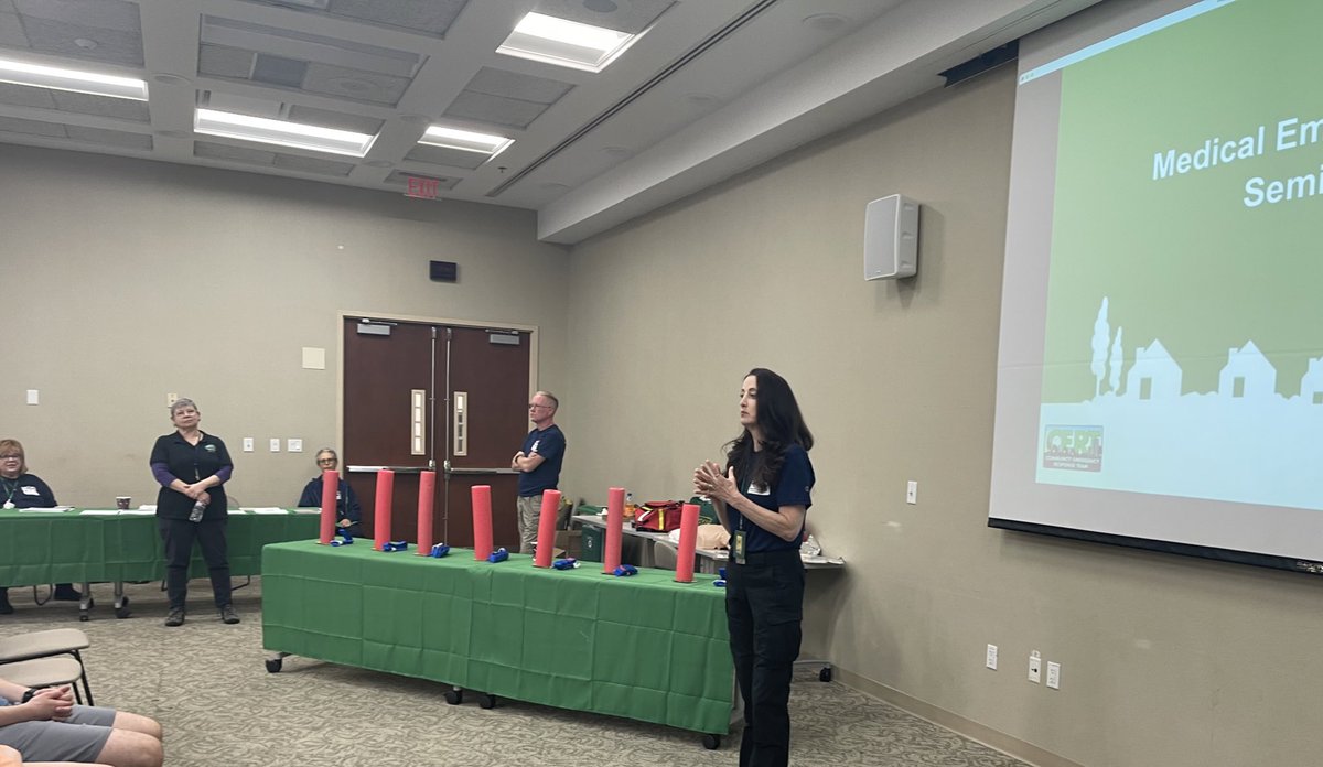 TODAY <a href="/MontCoCERT/">Montgomery Co CERT</a> hosted a public training event at PSHQ <a href="/GburgMD/">City of Gaithersburg</a> Participants learned about staying safe while helping in an emergency, how to make a good 911 call &amp; how to safely assist at the scene of an auto accident. Attendees  also learned &amp; practiced hands only CPR.