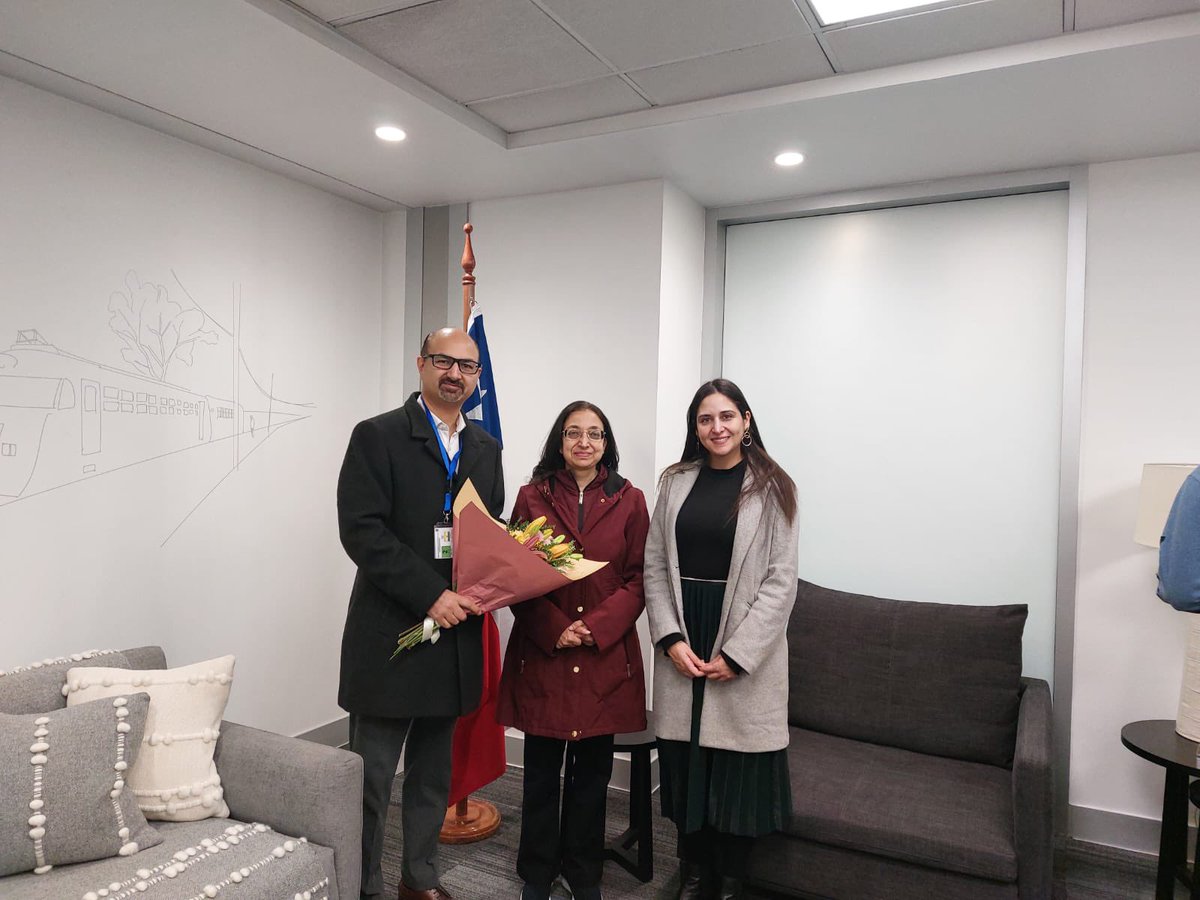 Warm welcome to Mrs. Abhilasha Joshi, new Ambassador of India to Chile on her arrival in Santiago.