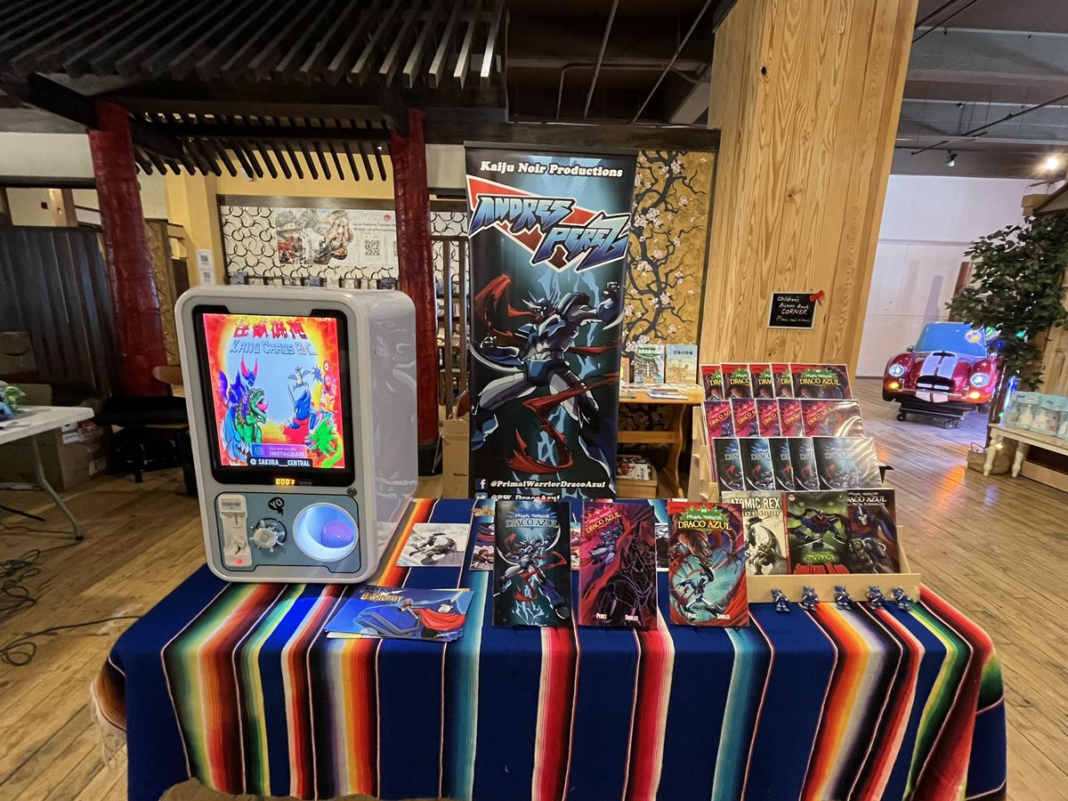 PW_DracoAzul's tweet photo. Thank you everyone for making @KaijuBK such an awesome experience!
#kaijubrooklyn #kaiju #mecha #convention #dracoazul #primalwarriordracoazul https://t.co/Zut4doYL2s