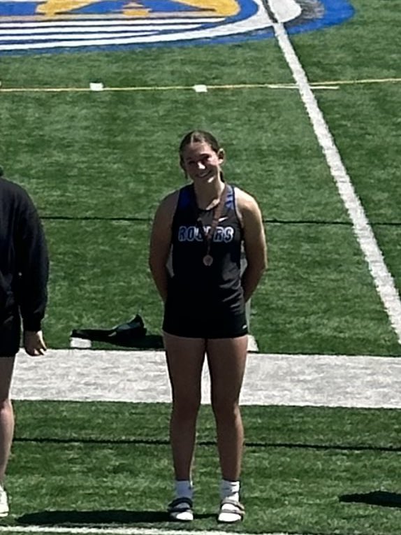 RogersRoyalsTF's tweet photo. Section Finals🏅 Podium Pics🏅It Truly was a Great Day to be a Royal…
Shot Kendyl D (9th); 4x2 Adam S, Chis N, Ethan L, Parker D-B (6th); 100 Jenny H (3rd); 110H Noah S (7th)…🧵 https://t.co/8sG7EeJbxu