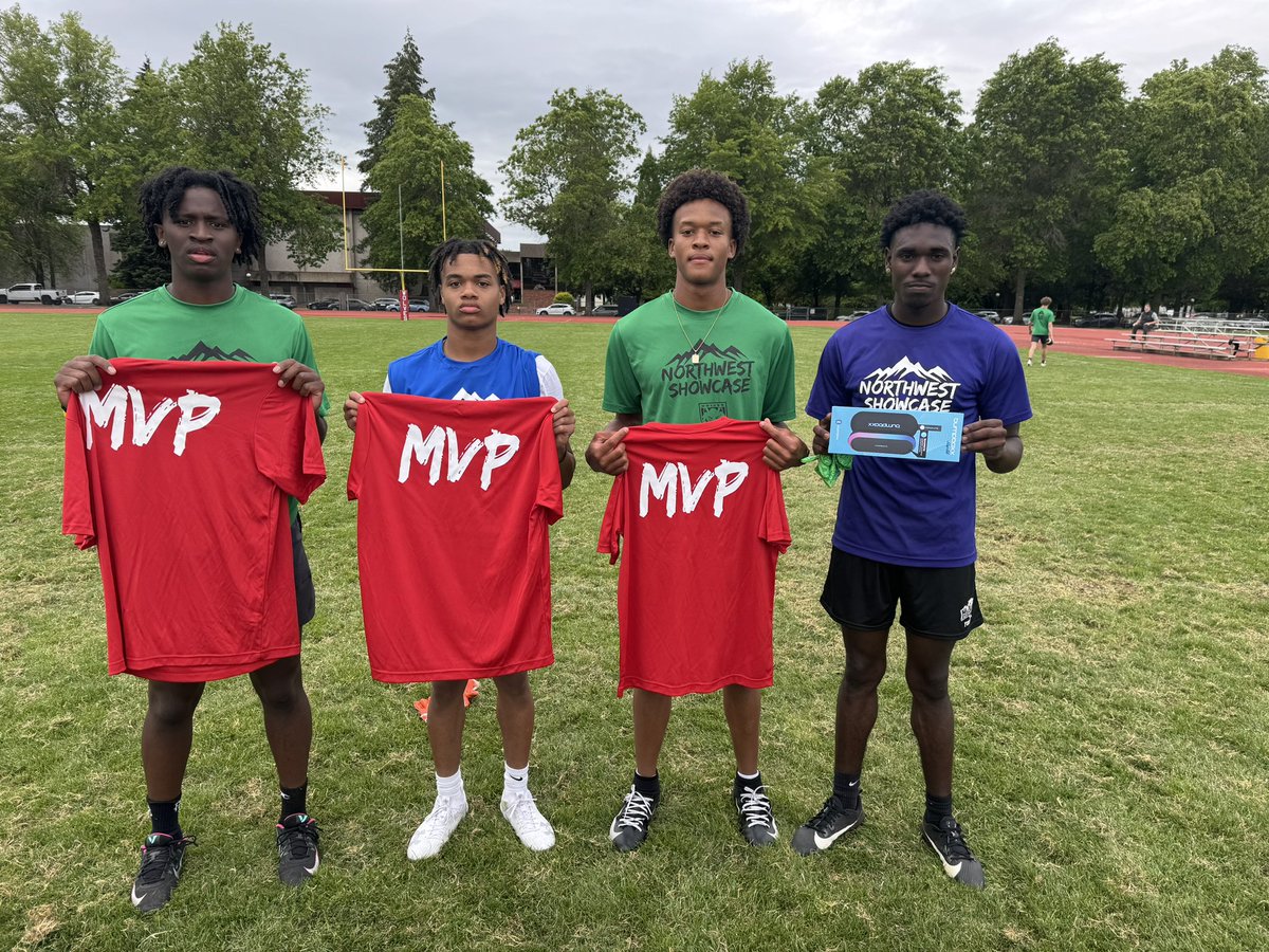 BrandonHuffman's tweet photo. Session 5 MVPs at @THENWSHOWCASE 
Overall MVP Corey Waters
WR MVP D’Marieon Gates
QB MVP Jonathan Craft
DB MVP Tsiyown Lowery https://t.co/oMKFcZoWlt