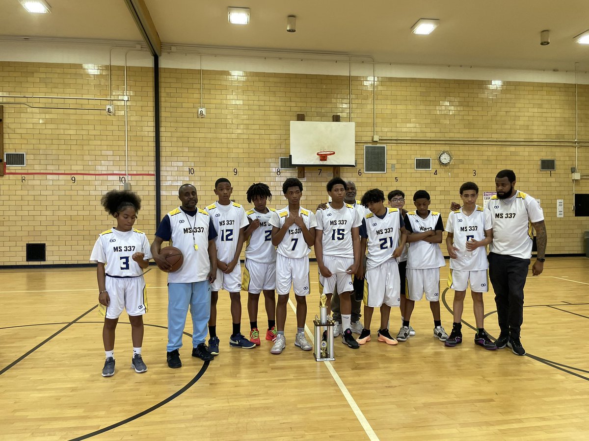 Congratulations to MS 101 on winning the MS basketball championship with a final score of 28-27! Well done 👏

Visit us at cssanyc.org
#cssanyc #basketball #nycsports #athletic