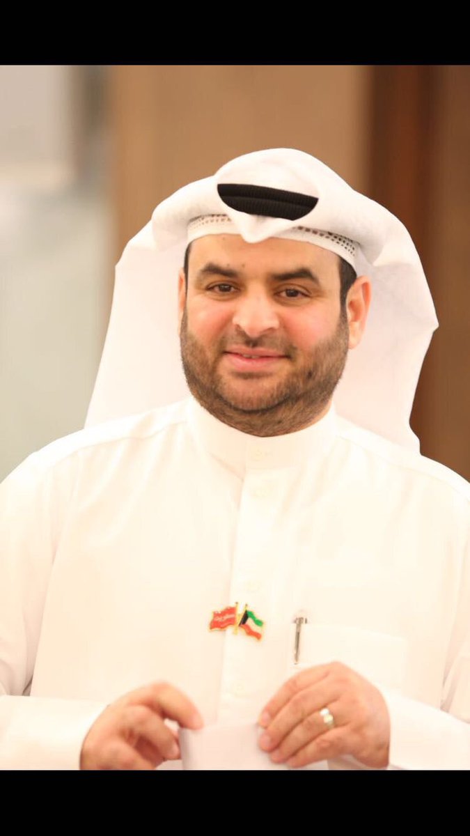 أ.د. حسين الهدبا : نحمـد الله تعالى على هذا الاختيار ، ونشكره تعالى أيضاً على نعمة الاستقرار في بيت الحكم وتوافق أبناء أسرة الخير على تزكية سيدي أمير البلاد حفظه الله ورعاه  لولي عهده الأمين و لشيخٍ فاضل لم نعرف عنه إلا طيب السيرة والأخلاق والتواضع والثقافة والأدب الرفيع . نهنئ